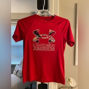 Boys Under Armour Shirt - Size Youth Medium